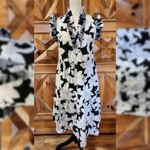 Crown & Ivy Dress Sz Xs